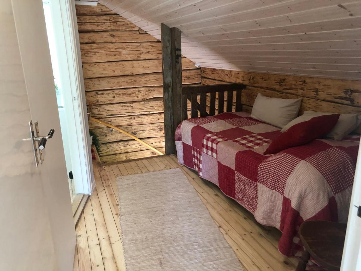 Mysig Lantlig Stuga, Nycklaroer Korsberga Экстерьер фото
