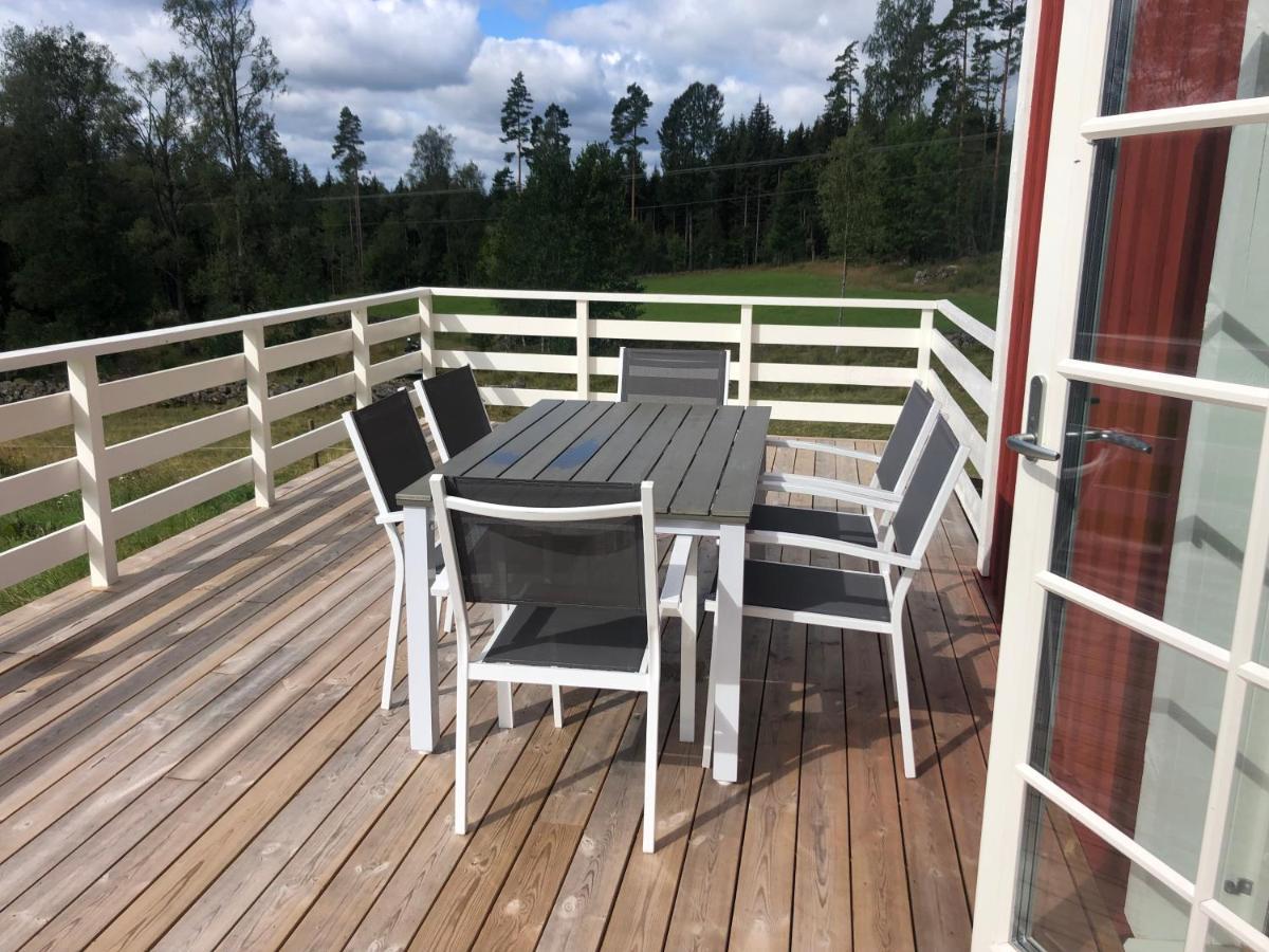 Mysig Lantlig Stuga, Nycklaroer Korsberga Экстерьер фото
